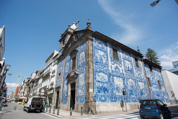 葡萄牙波圖又是另一種風貌，大街上貼上磁磚的建築，都是城市亮點。