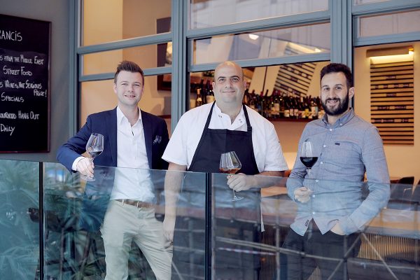 （左至右） FRANCIS創辦人及經理James Ward、創始合夥人兼主廚Asher Goldstein和創始合夥人兼首席侍酒師Simone Sammuri。